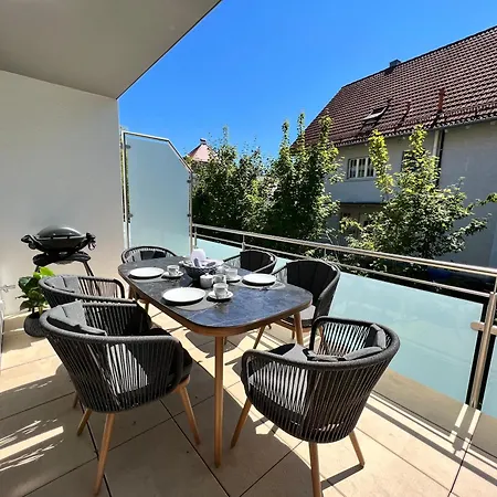 Neues Seeapartment *